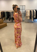 Load image into Gallery viewer, MOONDANCE MAXI DRESS
