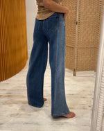 Load image into Gallery viewer, REINA WIDE LEG JEAN
