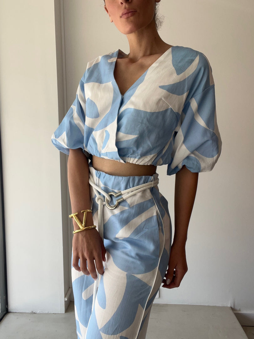 SURREAL TOP