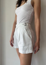 Load image into Gallery viewer, EUGENE LINEN SHORT - WHITE
