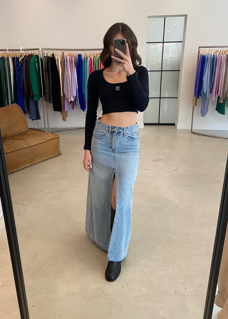 SWEEPER SKIRT AZURE DREAM