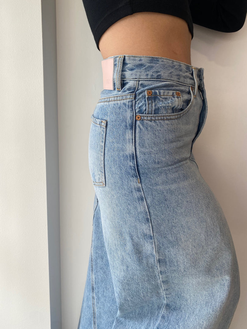 SWEEPER SKIRT AZURE DREAM