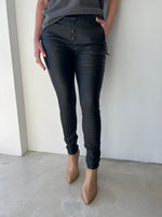 Load image into Gallery viewer, JENNA JEAN - BLACK
