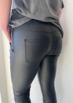 Load image into Gallery viewer, JENNA JEAN - BLACK
