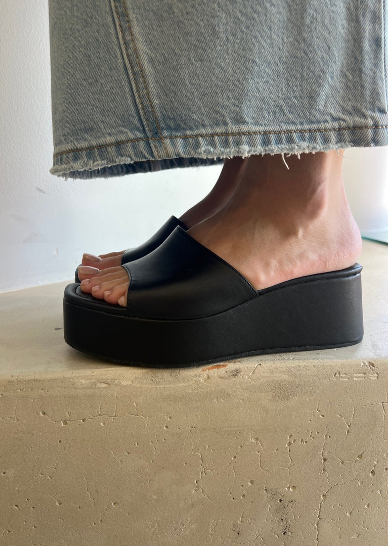 MILLIE PLATFORM SLIDE