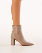 Load image into Gallery viewer, NICOLETTA BOOT - ALMOND
