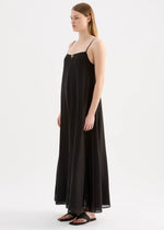 Load image into Gallery viewer, AXEL MAXI DRESS
