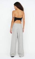Load image into Gallery viewer, ARCHER STRAPLESS TOP BLACK
