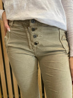 Load image into Gallery viewer, ITALIAN BUTTON JEANS - ELK
